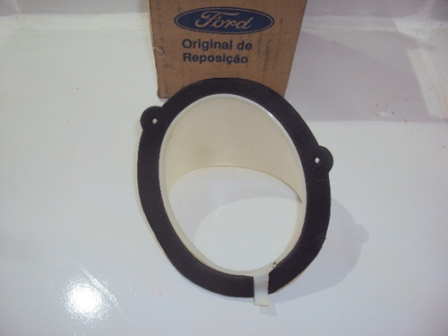 Ford Courier Fiesta Guarda-pó Abertura Passagem Arvore Novo