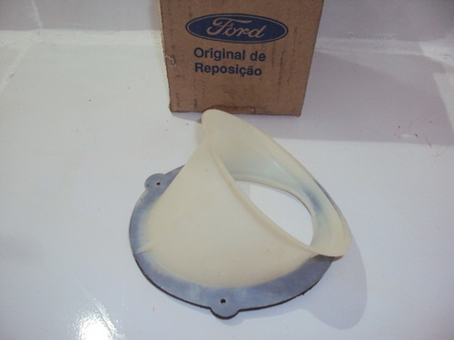 Ford Courier Fiesta Guarda-pó Abertura Passagem Arvore Novo