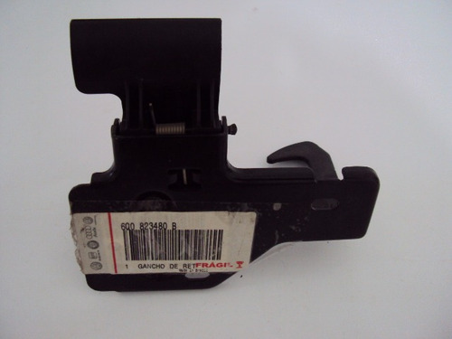 Polo Gancho Trava Capuz Novo Original Vw 6q0823480b