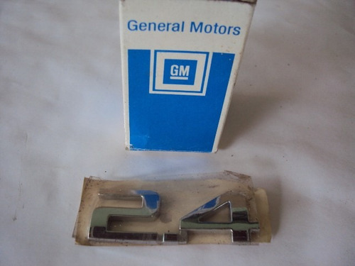 Vectra Emblema 2.4 Tampa Traseira Porta Malas